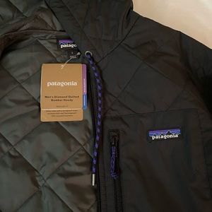 Patagonia men’s diamond quilted bomber hoodie